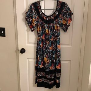 🍇Beautiful LOFT Dress 🍇